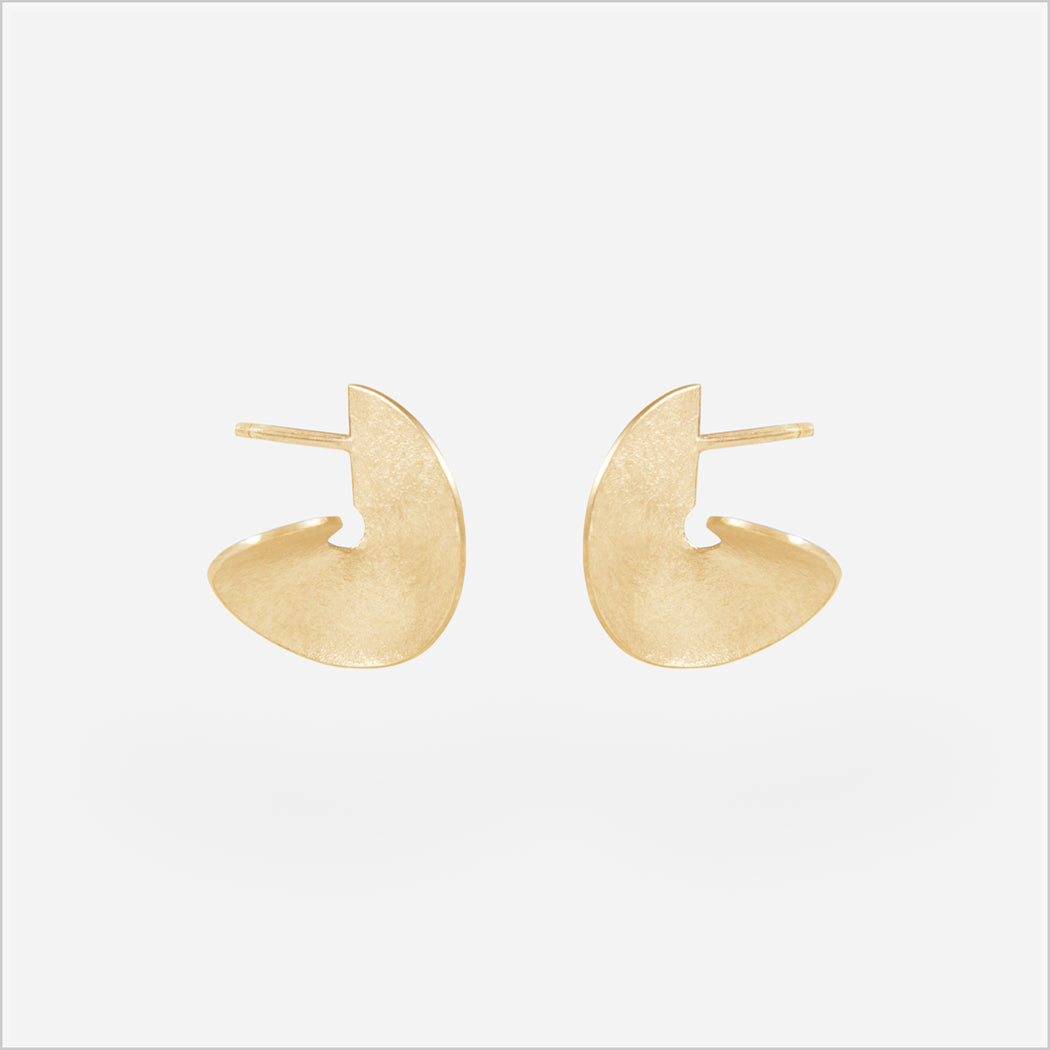 Brinco Leveza • Ouro amarelo 18K