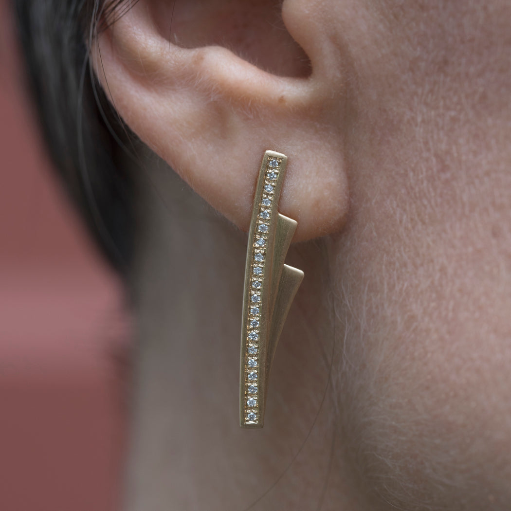 Brinco Feier • Ouro Amarelo 18K e 40 diamantes